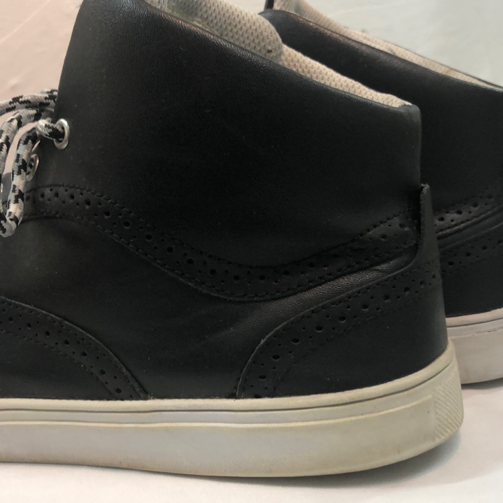 Steve Madden Black Leather High Top Sneakers 10.5 - Picture 5 of 7